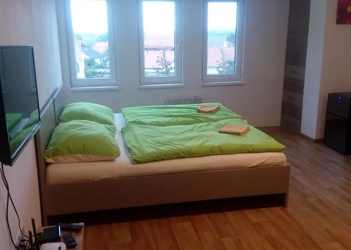 Appartement - Zdenek Bukovsky Přítluky