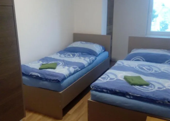 - Zdenek Bukovsky Appartement Přítluky